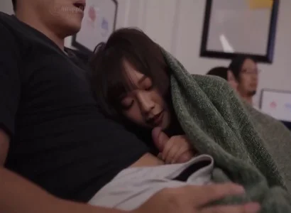 Chuyện với em họ mang đến cảm giác lạ